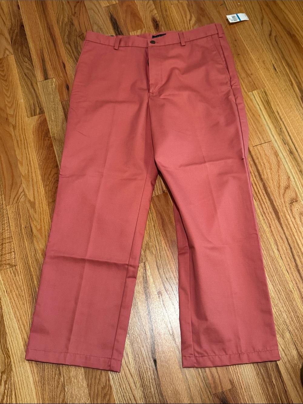 Izod size 36x30 Men's Coral Straight-Leg Pants